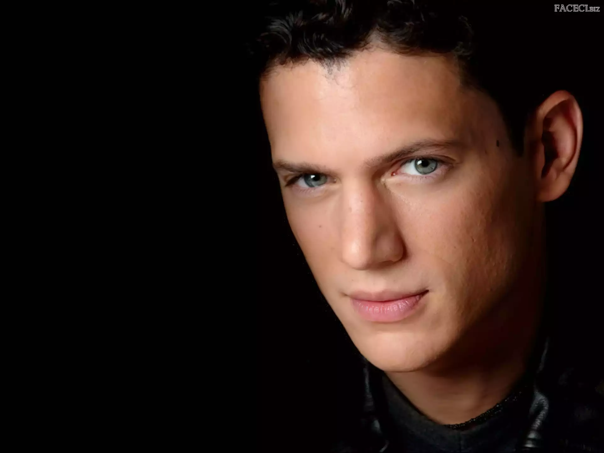 Wentworth Miller, niebieskie oczy